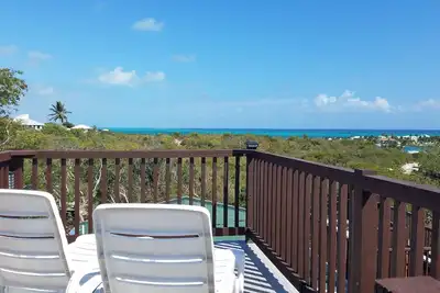 Image de Turtle Cove Vista - étapes pour la meilleure plongée en apnée et la marina de Provo