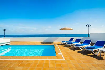 Image de Maison spacieuse et confortable en bord de mer Ă Arrieta