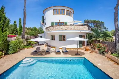 Image de Villa Redonda holiday house with pool within walking distance to the beach in Cala Santanyi
