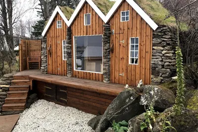 Image de Sjf Villa avec bain à remous et vue sur les montagnes - 15 min du centre-ville de REYKJAVÍK, Islande