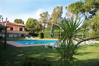 Image de Belle maison de vacances privée avec Wifi, climatisation, piscine, Tv, terrasse et animaux admis
