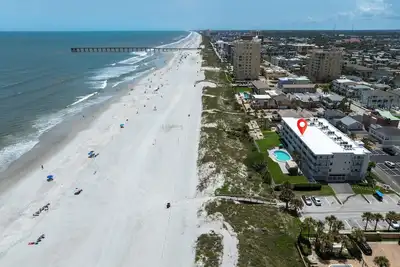 Image de Jacksonville Beachdrifter 403, 2 chambres, front de mer, piscine, 4 couchages