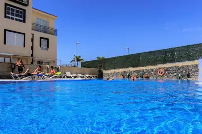 Image de Arco Iris on the sea with pool