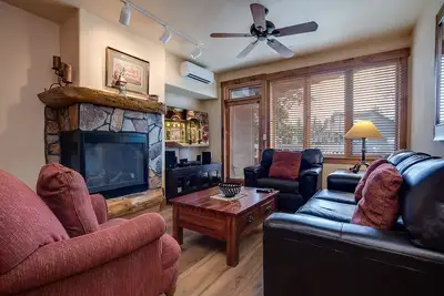 Image de Belle maison de montagne climatisée - Lumineux Et Spacieux Tl2202