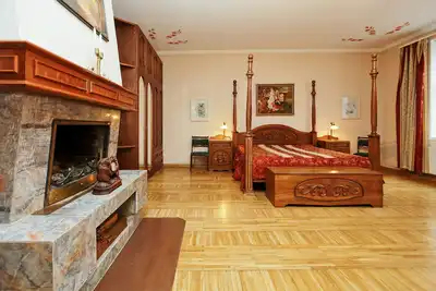 Image de Ensoleillé Grande Apartment By Old Town