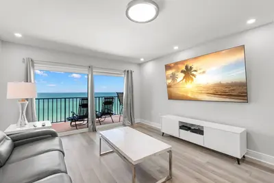 Image de Las Brisas 306, piscine commune, 3 chambres, 8 couchages, face au golfe, espace barbecue