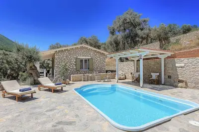 Image de Villa Ledaki - Location De Voiture Gratuite! Piscine privée, Wi-Fi & A / C