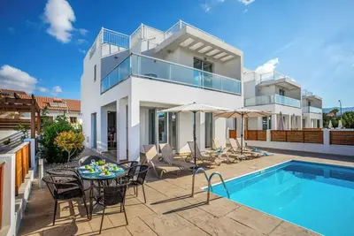 Image de Villa White Daisy - Cette villa comprend une piscine privée et Wi-Fi