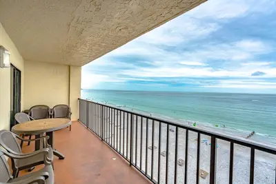 Image de Las Brisas 404, Gulf Front, espace barbecue, 3 chambres, piscine partagée, 10 couchages