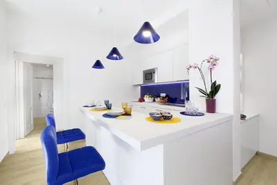 Amore Rentals - Sara Home with Private Terrace, Air Conditioning and Internet Wi-Fi