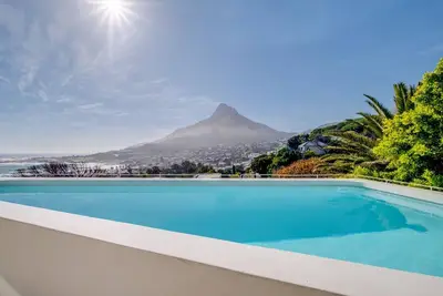 Image de Silvertree - Six Chambres Villa, Couchages 12