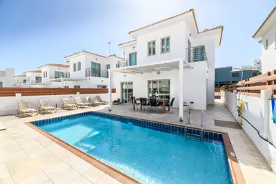 Sunrise Bay Villa #2 - Charming Protaras Centre Getaway