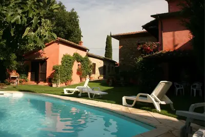 Image de Magnifique maison de vacances privée pour 12 personnes avec piscine privée, Wifi, Tv et parking