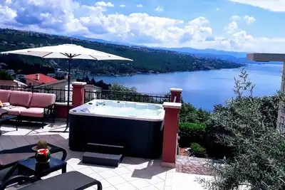 Appartement de luxe 3 chambres ***** avec vue imprenable sur la mer