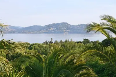Image de Belle maison vue mer panoramique-plage et village Ă pied