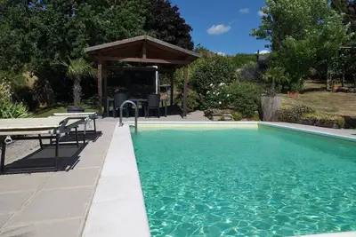 Image de Belle maison de vacances privée avec piscine privée, Wifi, Tv, terrasse, animaux admis, parking