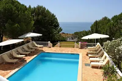 Image de Top Cliff Villa - Oasis de confidentialité, vue imprenable sur la mer