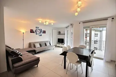 Image de Appartement entièrement neuf, lumineux et fonctionnel, avec belle pièce de vie