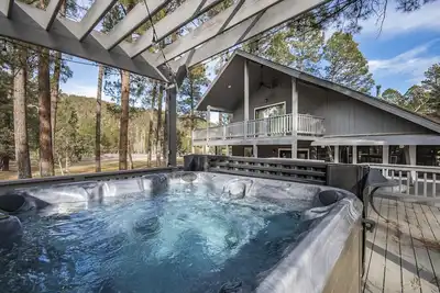 Image de Eagle Creek Retreat, 7 chambres, 23 personnes, Salle de jeux, Jacuzzi