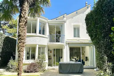 Image de Villa Bauloise 5 pièces, 8 couchages, proche marché, plage, jardin, parking, Bbq