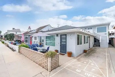 Image de Remodeled 4bdr Duplex on Balboa Island