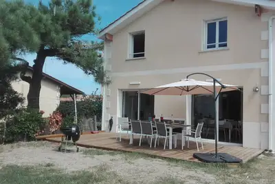 Image de Agréable villa moderne en plein centre de Lacanau - 308844