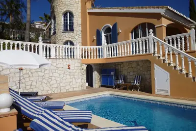 Image de Beautiful Andalusian villa with amazing sea views and private swimming pool