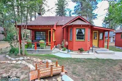 Image de Une cabane Sweet Pine: 3 cabines Br / 1 Ba Ă Big Bear City, pour 6 personnes