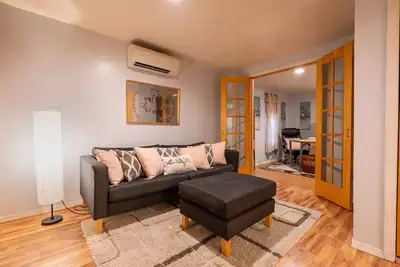 Image de Snug Studio Idéalement situé près du Psns, du ferry, des hôpitaux et de Seattle