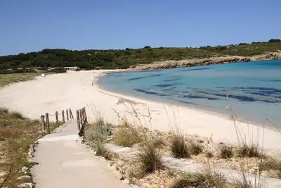 Image de Magnifique maison sur 2 niveaux Ă Minorque, juste au-dessus de la plage