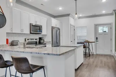 Image de Maison de ville spacieuse et lumineuse près du centre-ville 2b / 2. 5Ba