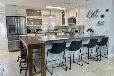 Image de Maison côtière moderne près de Siesta Key et du centre-ville