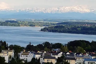 Image de Grand appartement neuf avec vue lac et alpin.