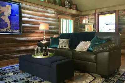 Image de Cabine élégante dans la forêt privée