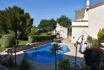 Image de Gîte Anna 3 personnes, climatisation, piscine et jardin à Sommières
