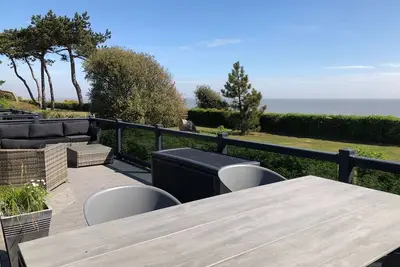 Image de Sea Breeze - Une maison de vacances familiale avec une vue magnifique sur la mer