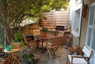 Image de Appartement avec terrasse au coeur d'un village Corse à 10min de la plage