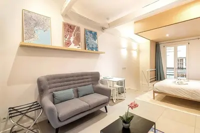 Image de GuestReady - Studio moderne 1min métro Charonne