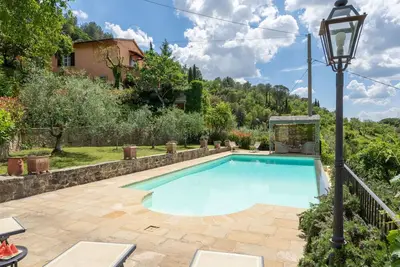 Image de Maison de vacances privée avec piscine privée, Wifi, Tv, patio, animaux admis, parking