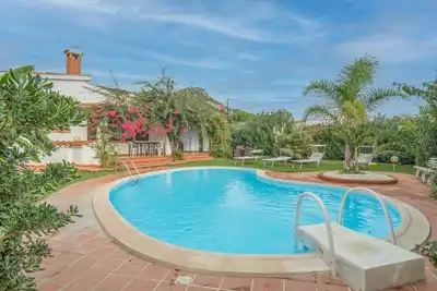 Image de Belle maison de vacances privée avec climatisation, piscine privée, Wifi, Tv, terrasse, parking