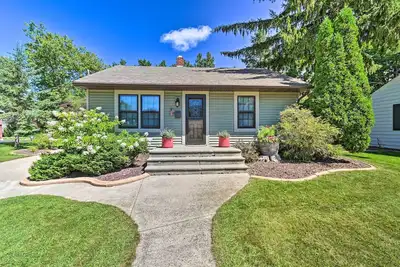 Image de Nouveau! Maison moderne avec cour, 1 Mi Ă Dtwn Sturgeon Bay