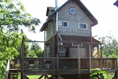 Image de Treehouse Ă Charlottesville Downtown