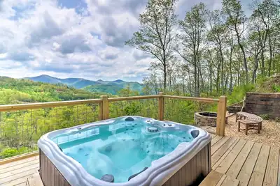 Image de Nouveau! Cabine surélevée bordant le Pn de Smoky Mountain!