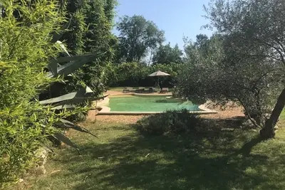 Image de Gite et Maison de charme 80 m², piscine (15x8), parc paysager proche d'Uzès.
