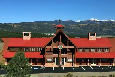 Image de Bienvenue aux grands groupes, 22 lits, idéal pour les retraites, Wheeler Peak Group Lodging 22-A!
