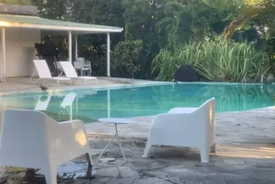 Image de Vacances de rêve sur une magnifique propriété avec piscine à débordement