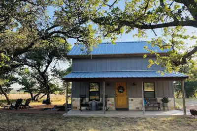 Image de Fredericksburg Charming Country Cabin