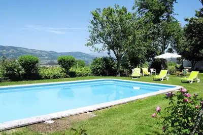 Image de Belle maison de vacances privée avec Wifi, piscine, Tv, terrasse et parking