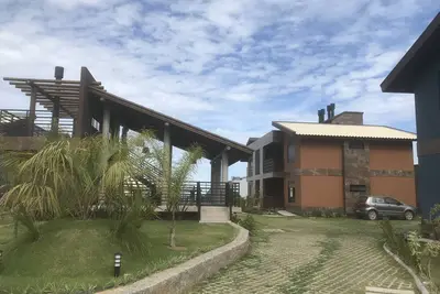 Image de Maison avec 2 chambres dans une copropriété.