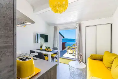 Image de Appartement de vacances avec piscine, salle de gym et billard